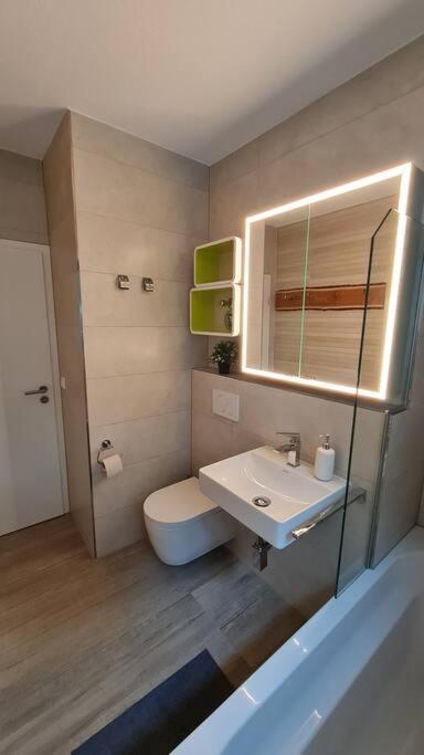 Appartamento Pool, Sauna & Schwarzwald-Idylle Unterkirnach Esterno foto